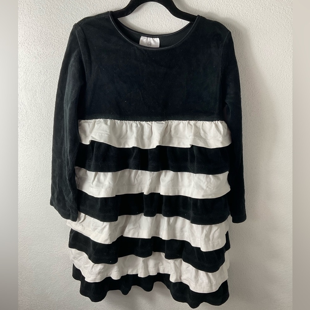 Girls Hanna Andersonsson B&W Tierer Ruffled Velour Jersey Dress Sz 120 (6-7)